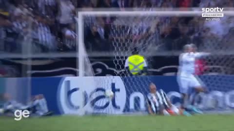 Keno perde gol incrivel. Botafogo 2 x 0 atlético