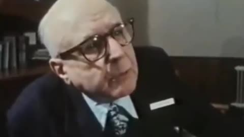 Dr. Dean Burk PhD-34 years @ National Cancer Inst. confirming fluoridated water causes cancer*5min*