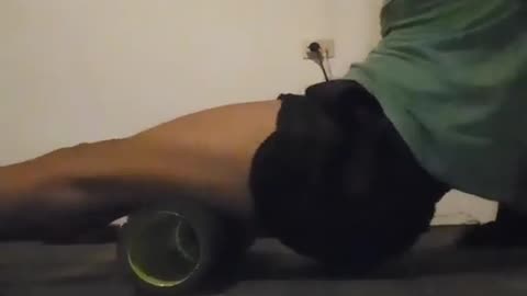 How To Foam Roll Your Hamstring (2 April 2023)