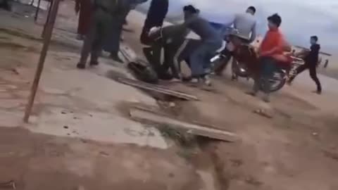 Son sus costumbres y hay que respetarlas.