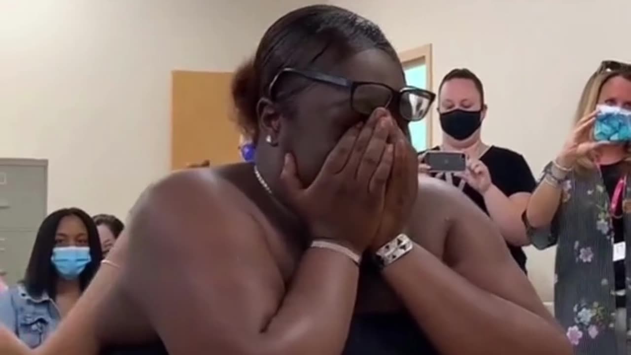 Monyay gets adopted after 8 years of waiting! Touching! ❤️❤️❤️😭