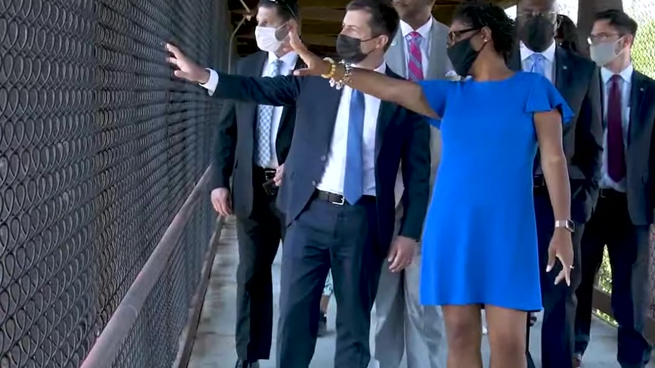 Secretary Pete joins Senators Jon Ossoff & Raphael Warnock in Georgia Secretary Pete Buttigieg
