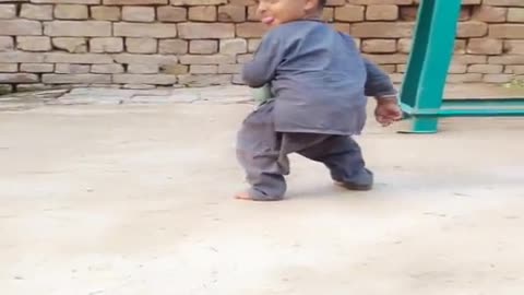 😀 😃 😄