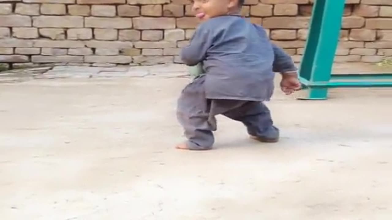 😀 😃 😄