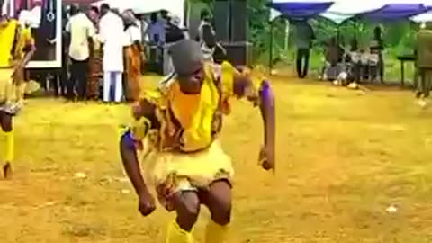 People take them as funniest dancers for a laugh?