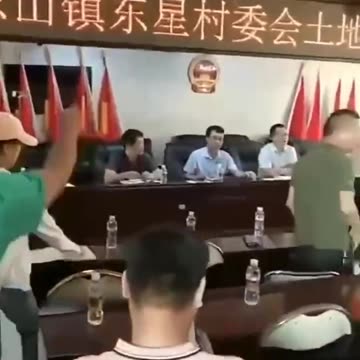 📢🇨🇳—"Ma in Cina non c'è libertà d'espressione".