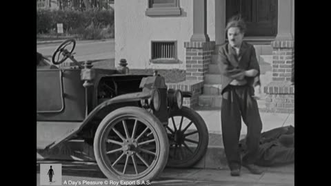 A Rattling Good Time _ Clip from A Day's Pleasure | Charlie Chaplin World