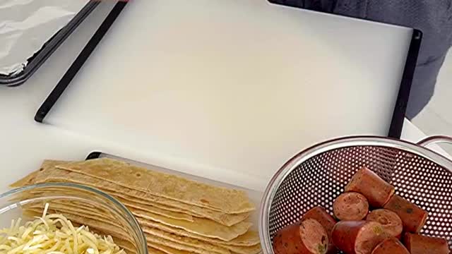 #ad Not your average pigs in a blanket with AidellsĀ®