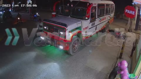 Motociclista se salva de morir en La Belleza, Santander
