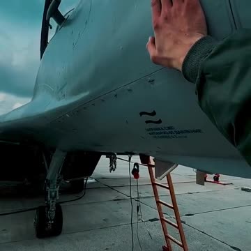 Incredible Footage from Ukrainian Mig29 Pilots