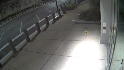 8493OHOB01DStreetDoorExterior_2021-01-05_00h00min00s017ms.mp4