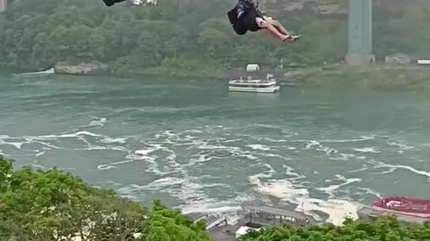 👉🔴Niagara Falls 🇺🇸💦🇨🇦 Zipline #waterfalls #shorts895