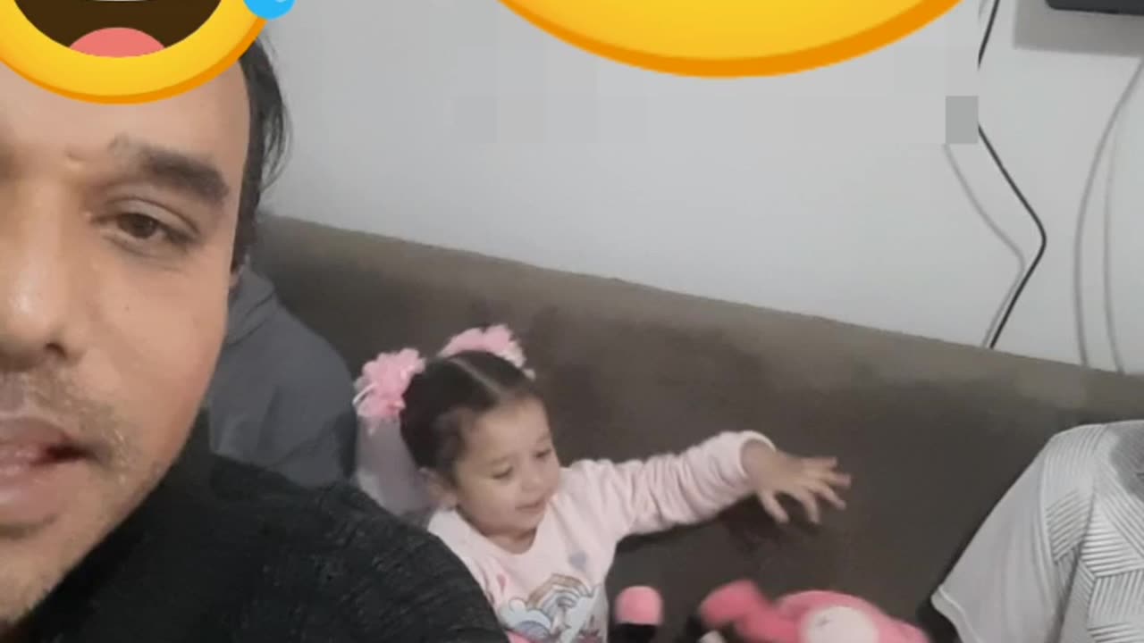 Laura achou o papai feio