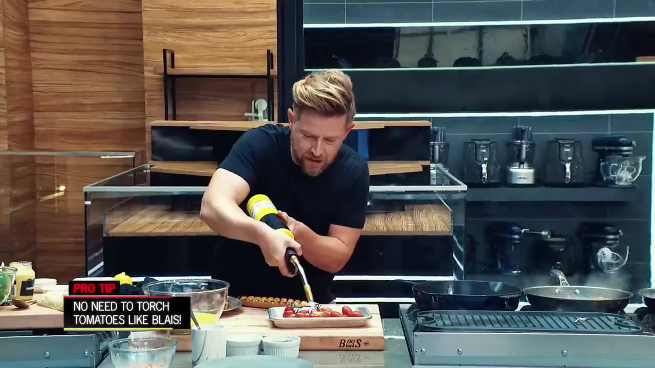 Cooks a Next Level Steak Sandwich | Next Level Kitchen