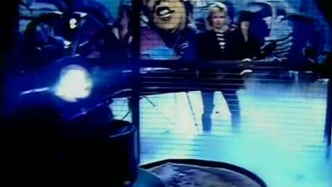 Kim Wilde - Kids In America (Official Music Video)