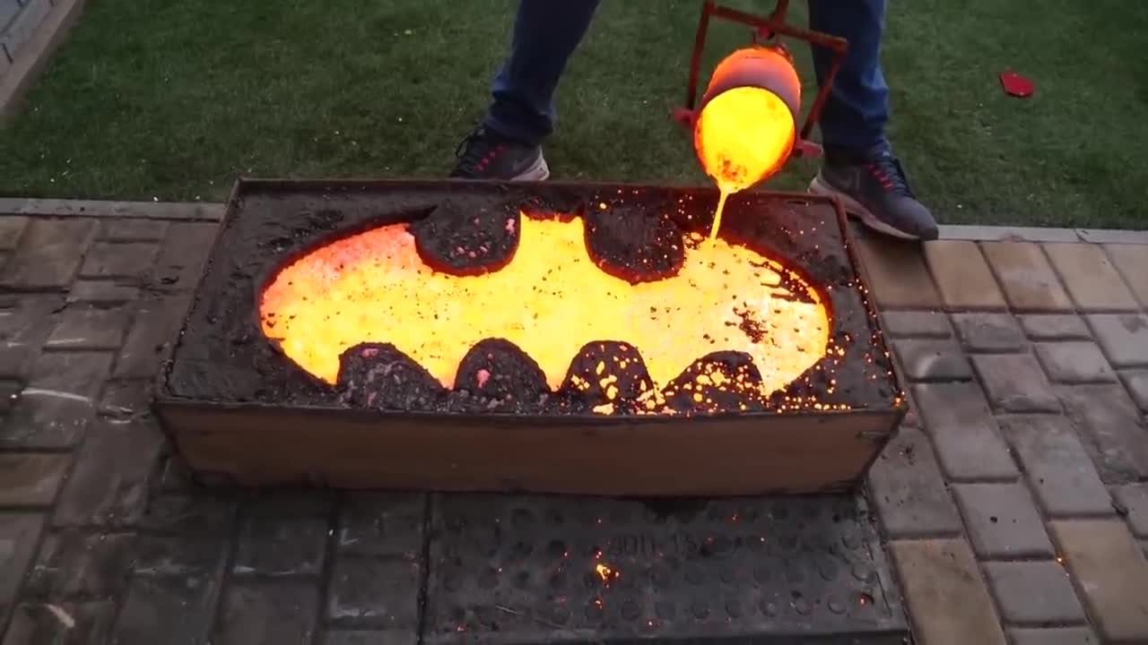 Experiment Giant Coca Cola Balloon VS Mentos10