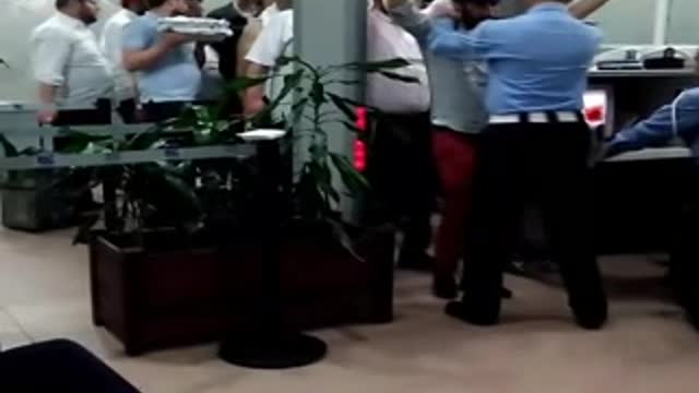 Moroccan Airport Comes Alive As Jewish Travelers Sing And Dance While Touring The Country