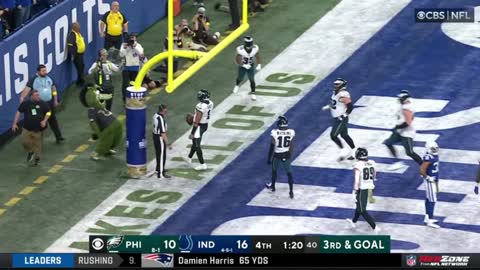 watch the mascot 😭