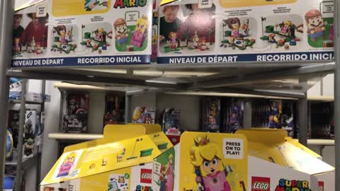 Eastridge Mall JCPenny LEGO Super Mario Adventure with Peach for Cost 12月7日2022年