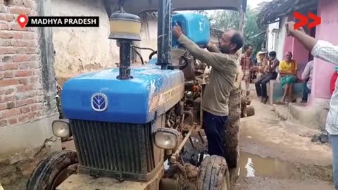 गाँव में खरीदी जाये हमारी फसल - बराछ के किसानों ने रखी मांग(1)