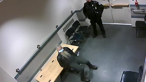 1657HQOB02PrisonerProcessingLobby_2021-01-06_19h40min00s823ms.mp4