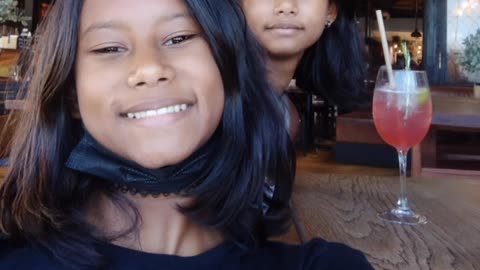 Cape Town dad's sweet Valentine's Day surprise at his daughters' school
