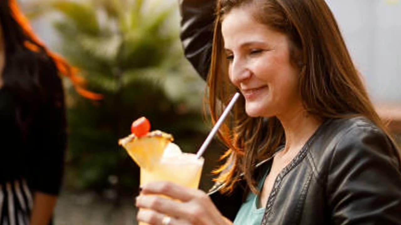 Escape to Paradise: The Ultimate Virgin Piña Colada Recipe
