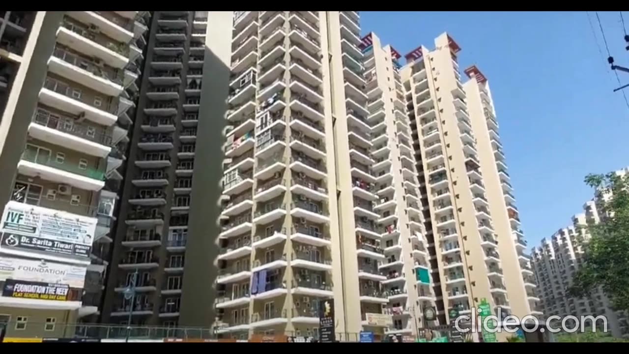 Gaur City 5th Avenue Ready to Move Flats Noida Extension