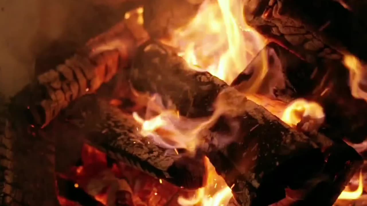 Relaxing,beautiful fire place,beautiful piano💕