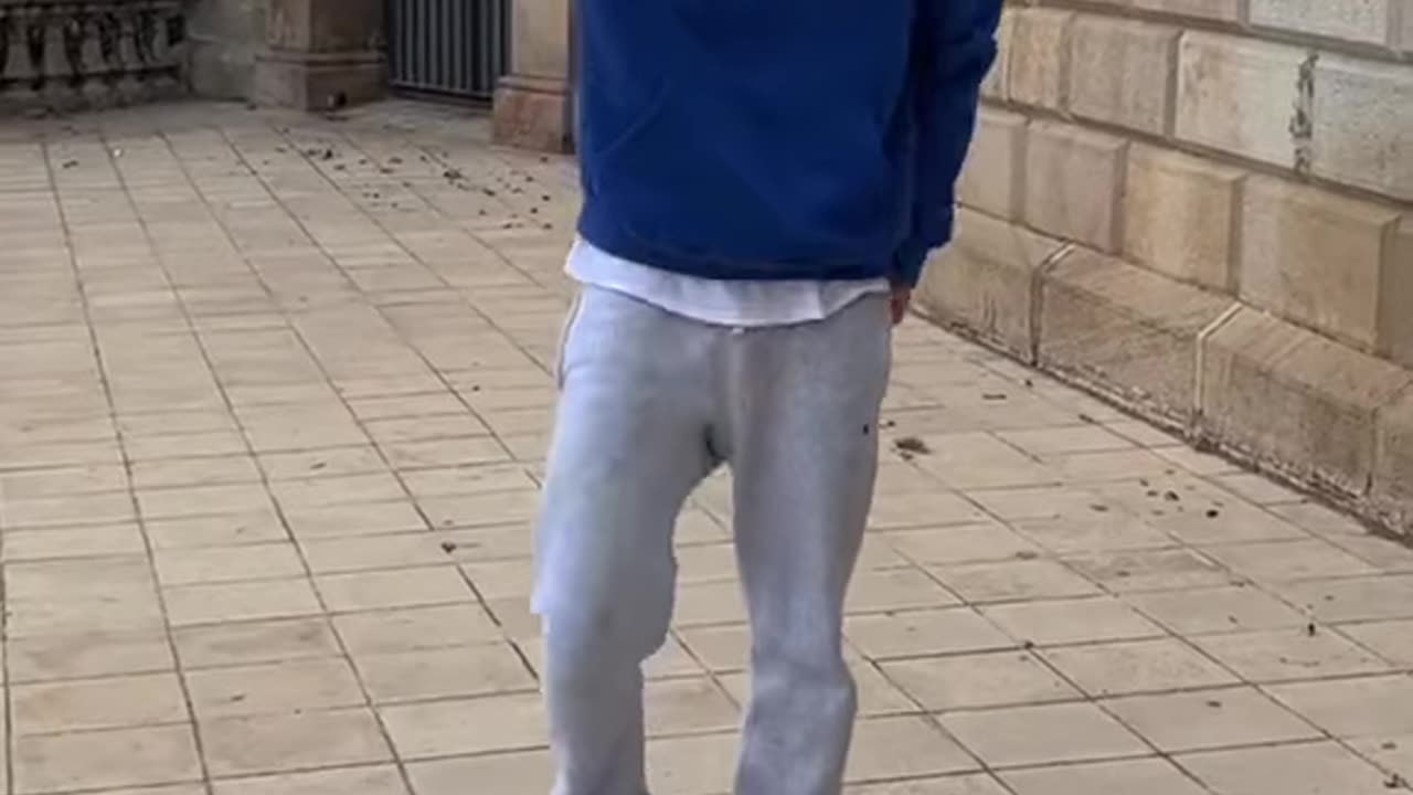 How to do this insane video effect