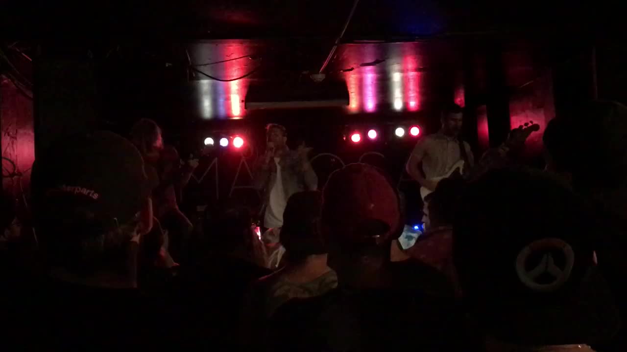 Emarosa live Hartford, CT September 2017 (1)