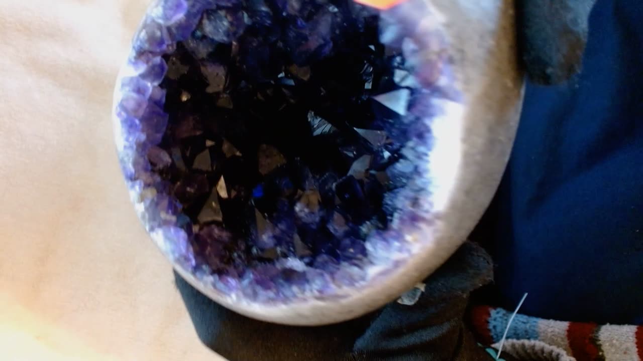 Unboxing of Uruguay Emperor Dinosaur Egg