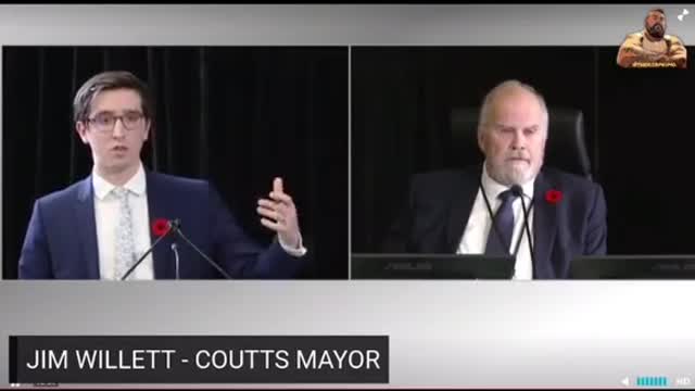Did the mayor of Coutts just say the guns were FAKE?
