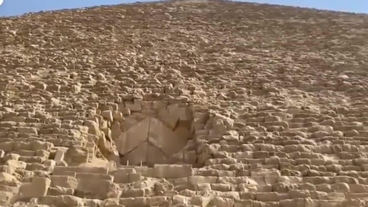 New Hidden tunnel discovered in Great pyramid of Giza-Millenial old pyramid mystery solved?