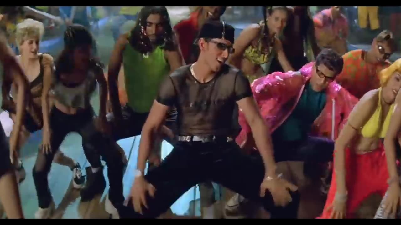 HRITHIK ROSHAN DANCE IN BOLLYWOOD MOVIE