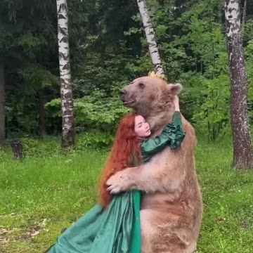 The girl playing with 😱😱😱😱😱😱