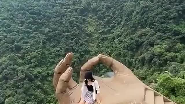 see beautiful and amazing sights