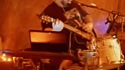 Brazilian One man Band ataca novamente