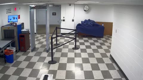 6134RHOBG3G308CLobby8Entrance_2021-01-05_00h00min00s943ms.mp4