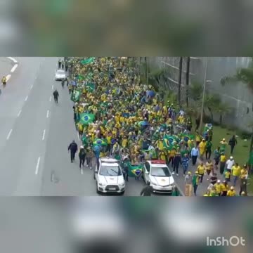 Today Brazil 🇧🇷 Massive anti Lula demonstrations at the national Congress.