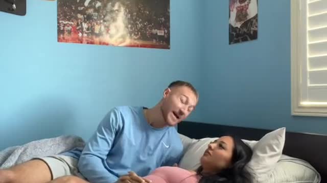 When I'm a morning person but my girlfiend isn't