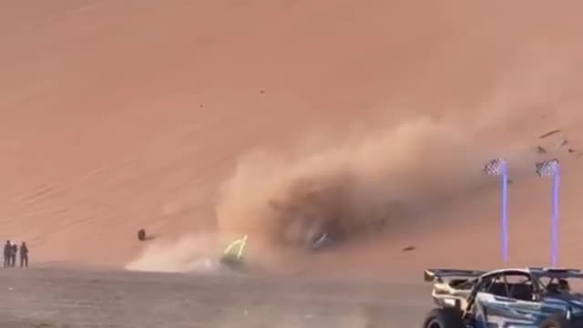 Crazy driving desert stunt