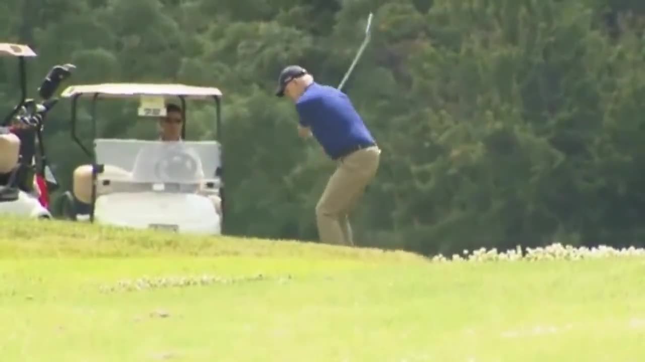 Joe Biden plays Golf (Funny meme)