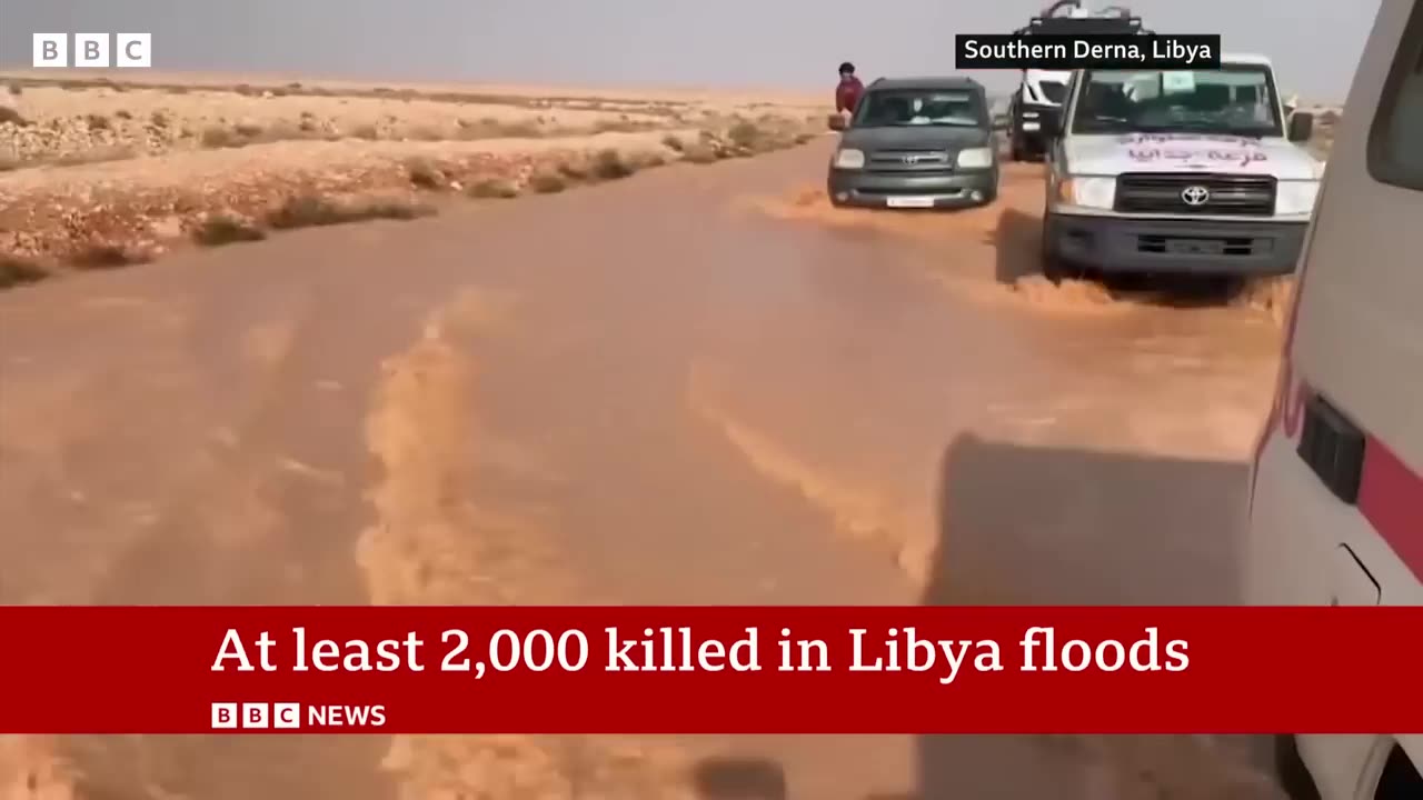 Libya floods leave thousands feared dead - BBC News