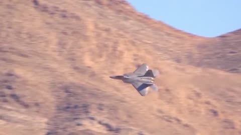 U.S REVEALED A LASER AIRCRAFT POWERED BY THE SUN IS COMING AND IT’S SO INTENSE IT CAN MELT METAL AND ROCK