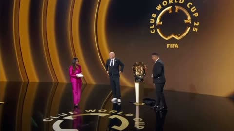FIFA World Cup Trophy : Concave Earth
