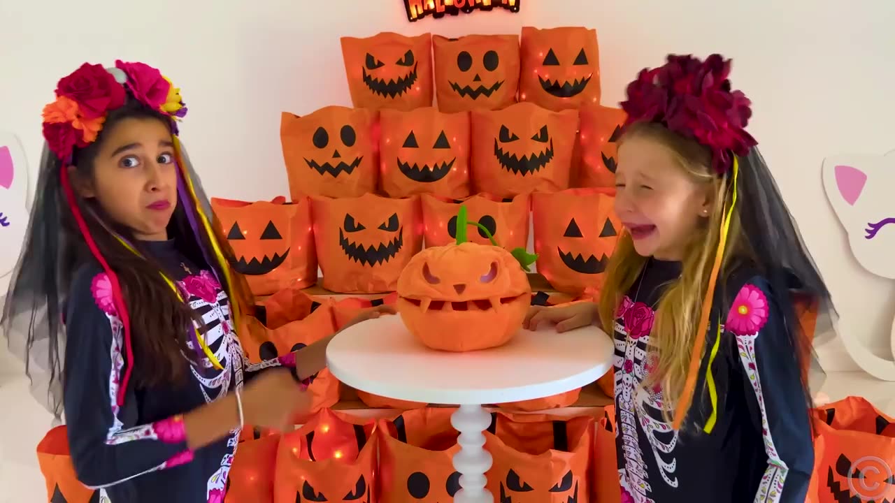 Funny English Alphabet from Nastya and Evelyn
