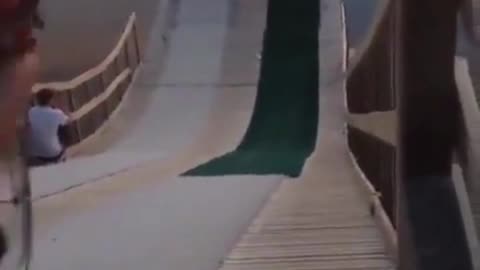 ALGUÉM DESCONFIOU QUE ERA... | Someone suspected it was...