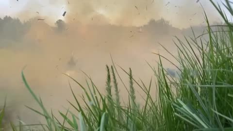25Lbs Tannerite Under 2007 Chevy Impala!!!