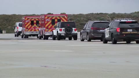 President Biden fighting climate change as he departs LAX in a 30-vehicle motorcade. WATCH